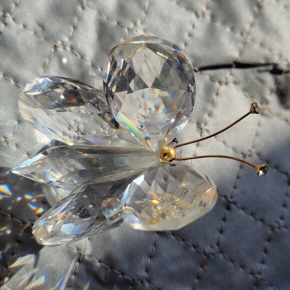 Swarovski Crystal Butterfly Figurine With Faceted Design & Gold Accents - Picture 4 of 13